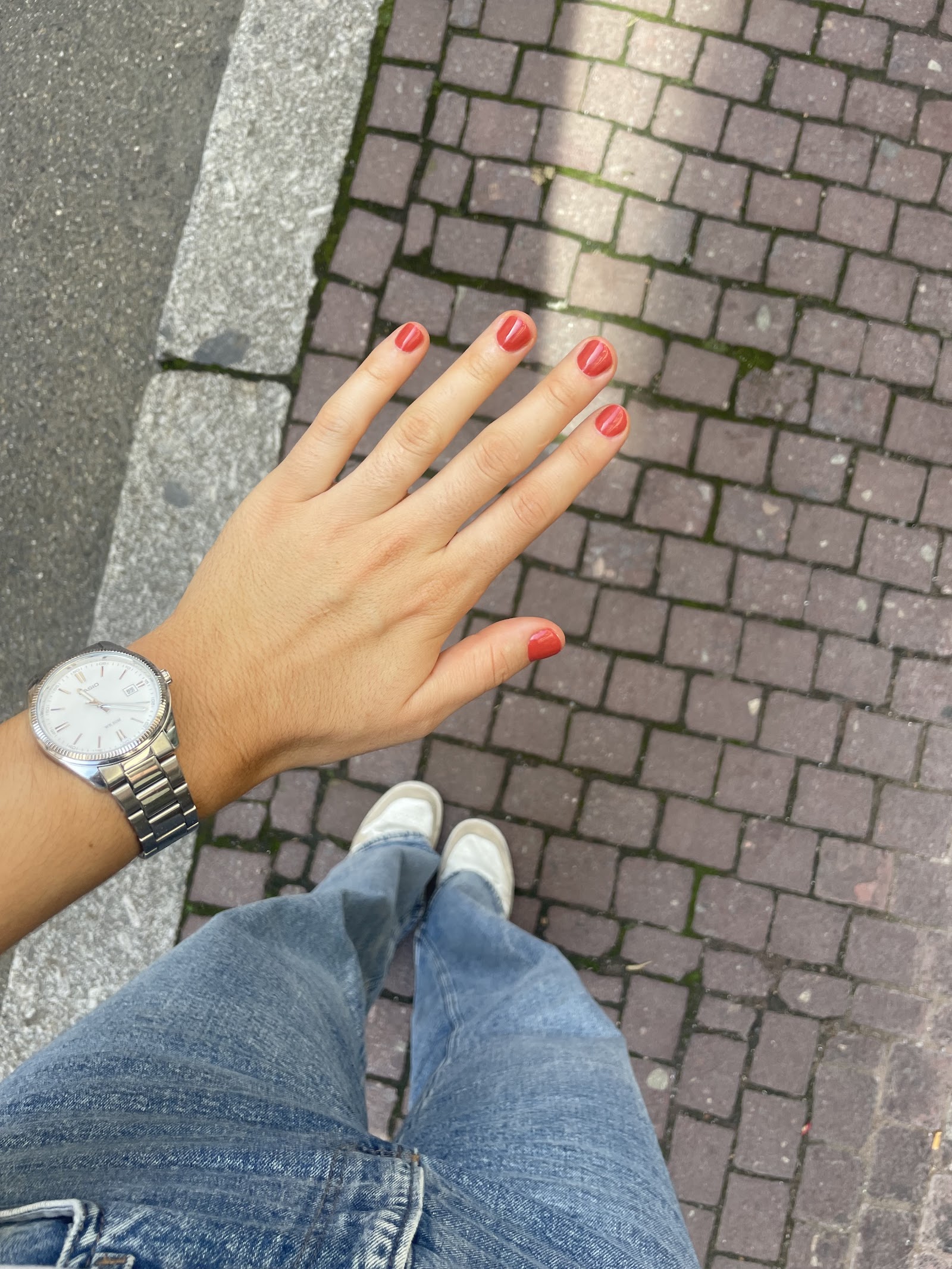 Ongles pastel, finition soignée